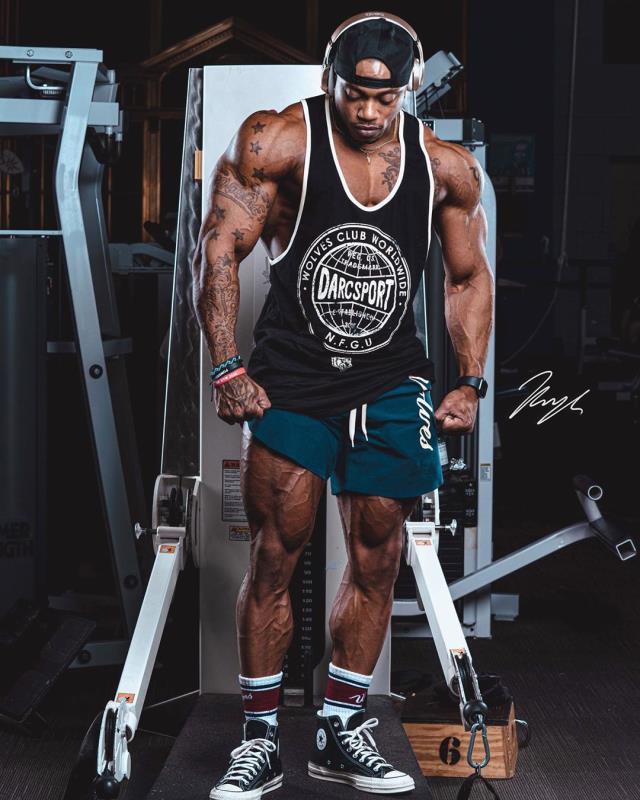 Casual Running Breathable Wicking Speed Bar Tide Men's Shorts